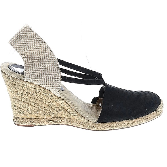 NWT Adrienne Vittadini Branca Wedge - Picture 2 of 9